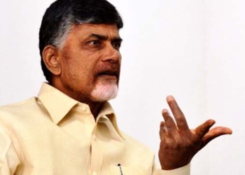 ఐటీదాడుల విషయంలో ఆ కోణం చూడాలి
