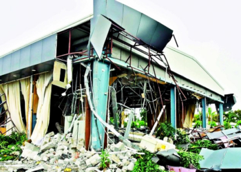 సంస్కరణలకు శ్రీకారం కూల్చివేతలతోనేనా?