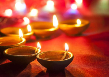 కరోనా గ్రహణంతో మసకబారిన దీపావళి!