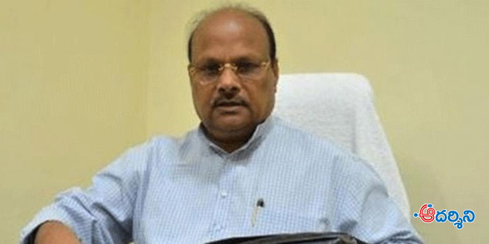 దెయ్యాలు వేదాలు వల్లించాయంటున్న యనమల