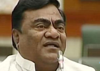 బిజెపి గెలుపుకోసం తిరుమలలో పూజలు 