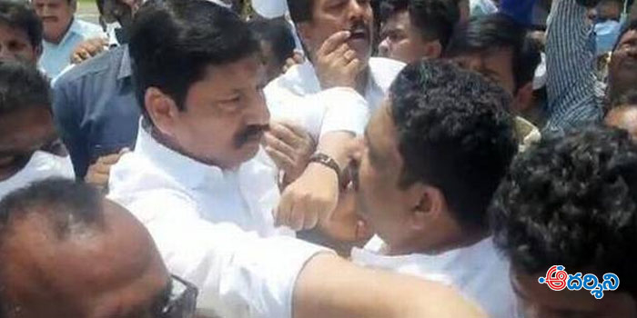 Inside Debate మంత్రి పదవి కోసం జోగి డ్రామా!?