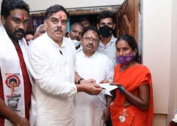 పవన్ సాయం సూపర్.. టీడీపీ, వైసీపీ నేతలూ చూసి నేర్చుకోండి