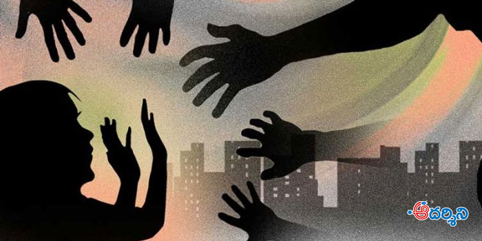 ఒక మృగాడు చచ్చాడు.. మరొకడు బుస కొట్టాడు!