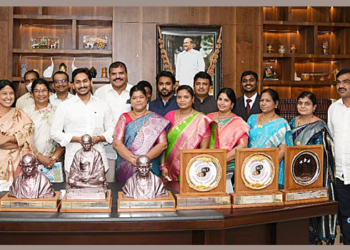 tirupati news బాధ్యత పెంచిన స్వచ్ఛ అవార్డు : గిరీశ