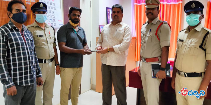 satyavedu news రెండు గంటలలోపు ఫోన్ రికవరీ