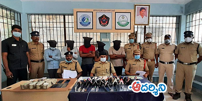 srikalahasti news ఏటీఎం చోరీ కేసులో నిందితుల అరెస్ట్ 