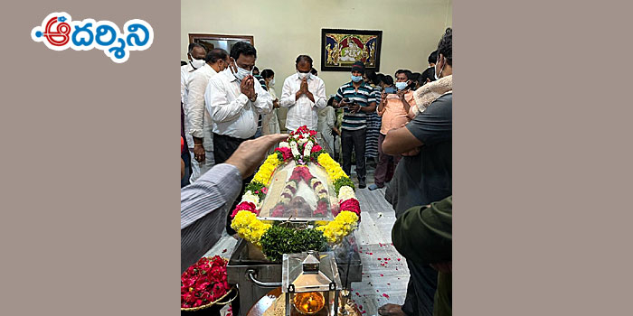 tirupati news రోశయ్య పార్థివ దేహానికి భూమన నివాళి