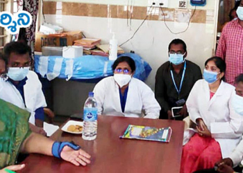 satyavedu news సిబ్బంది సమస్యలు పరిష్కారిస్తాం: డిసిహెచ్ఎస్ సరళ