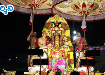 tirumala news శ్రీవారికి వైభవంగా పౌర్ణమి గరుడ సేవ