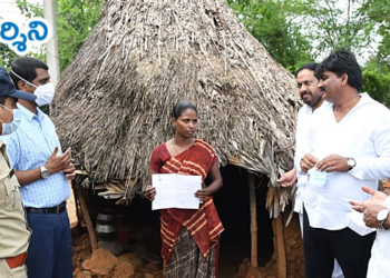 srikalahasti news సీఎం పర్యటించే ప్రాంతాలను పరిశీలించిన డిప్యూటీ సీఎం, ఎమ్మెల్యే