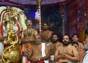 హంస వాహనంపై సిరుల‌త‌ల్లి పద్మావతి