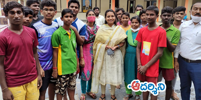 srikalahasti news  క్రీడలతో మానసిక ఉల్లాసం: పవిత్ర