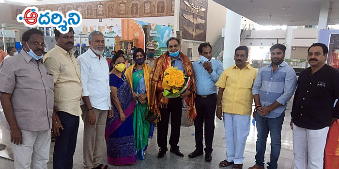 tirupati news తానా అధ్యక్షుడు అంజయ్యకు ఘనస్వాగతం