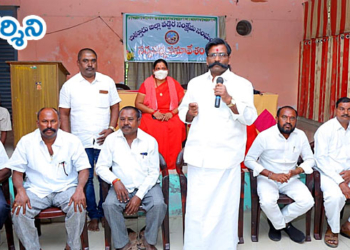 tirupati news వడ్డెరలను ఎస్టీ జాబితాలో చేర్చాలి: దేవళ్ల మురళి