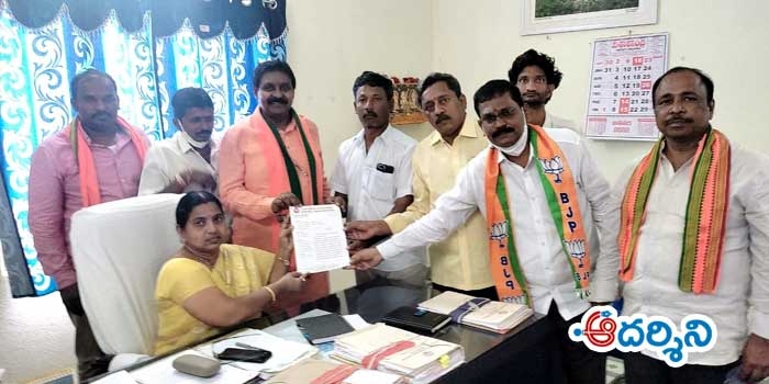 రైతుల సమస్యలను వెంటనే పరిష్కరించాలి: కిసాన్ మోర్చా