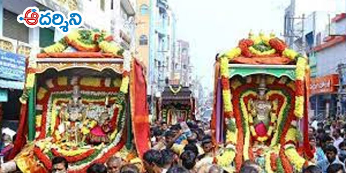 కొవిడ్ ఆంక్షల నడుమ శ్రీకాళహస్తీశుని ‘గిరి ప్రదక్షిణ’