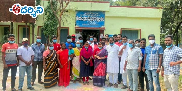 srikalahasti news పల్లెల్లో సమస్యలు పరిష్కరించండి: వినుత కోటా