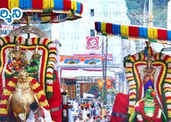 హంస-చిలుక వాహనాలపై భక్తులకు అభయం