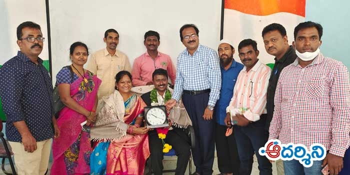 ఉపాధ్యాయులు సాంకేతిక పరిజ్ఞానం పెంచుకోవాలి.
