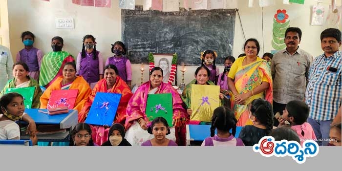 సావిత్రిబాయి పూలే వర్ధంతి సందర్బంగా ఘన నివాళి