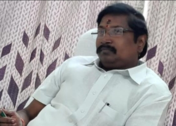 ముక్కంటి ఆలయ ఇంచార్జి ఈవోగా కేవీ సాగర్ బాబు