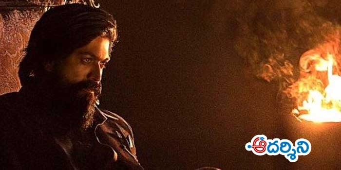 Review:  ‘కేజీఎఫ్ చాప్టర్ 2’ సినిమా ఒక అద్బుతం