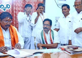ముక్కంటి ఆలయ ఈవోగా సాగర్ బాబు బాధ్యతల స్వీకరణ