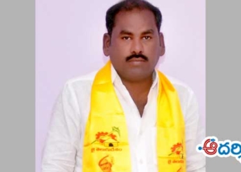 పంచాయితీ నిధులను తిరిగి ఇవ్వాలి