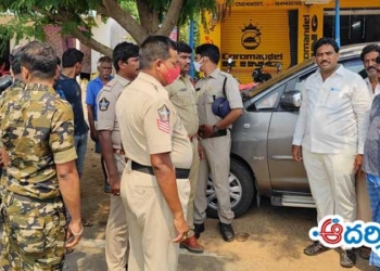 ఇదా ప్రజాస్వామ్యం? నామినేషన్లు వేయకుండా అరెస్టులా?