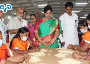 తిరుమల శ్రీవారి సేవలో లండన్ భక్తులు