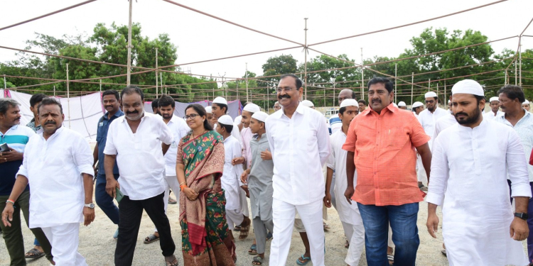 ఈద్గా మైదానాన్ని పరిశీలించిన తిరుపతి ఎమ్మెల్యే భూమన కరుణాకర రెడ్డి