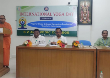 యోగా అభ్యసనంతో ఉన్నత వ్యక్తిత్వం