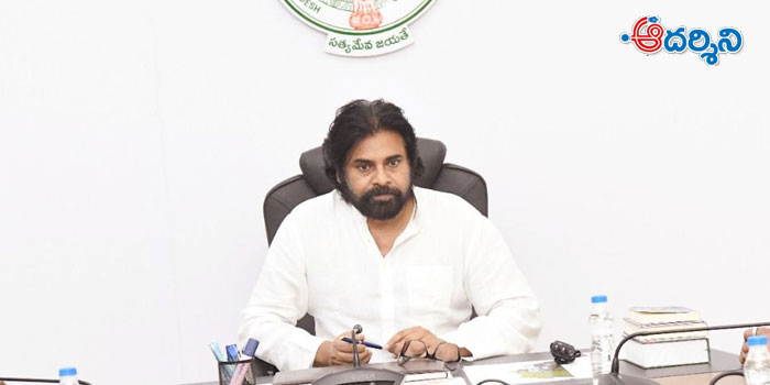 ‘మహా’ సీఎం ప్రమాణానికి ప్రత్యేకఅతిథి పవన్!